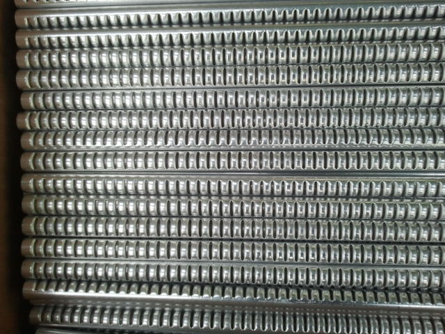 集流管沖壓模具安裝時需要注意哪些細節問題