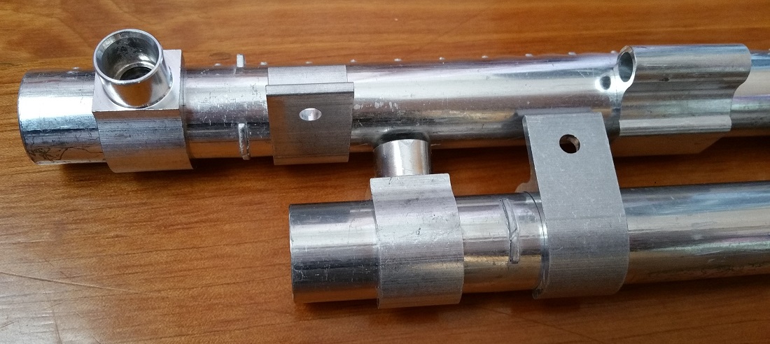 支架壓板扣壓式集流管組件